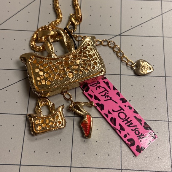 Enameled Purse Betsey Johnson Pendant 29” Chain #22 - Picture 3 of 3